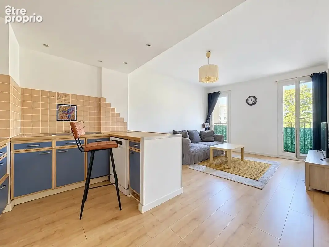 Appartement à MARSEILLE-4E