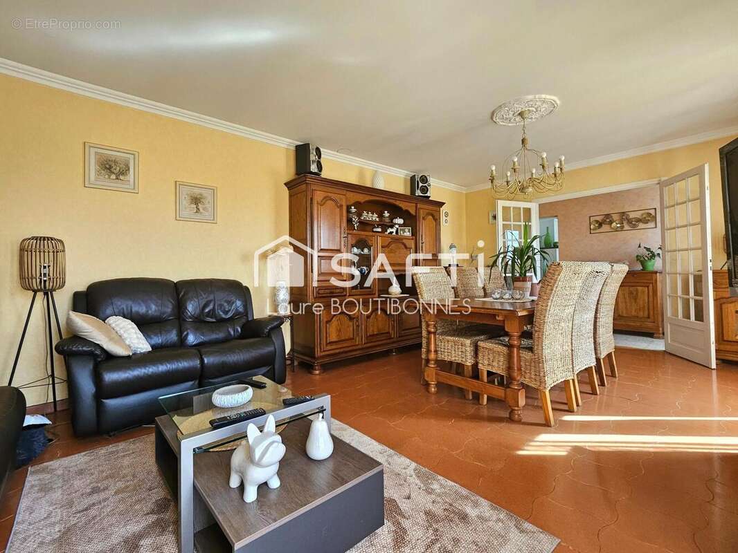 Photo 2 - Maison à SAINT-SULPICE