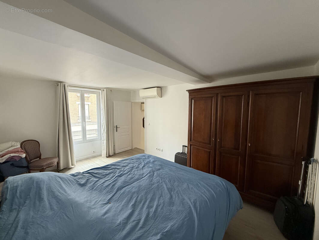 Appartement à PARIS-11E