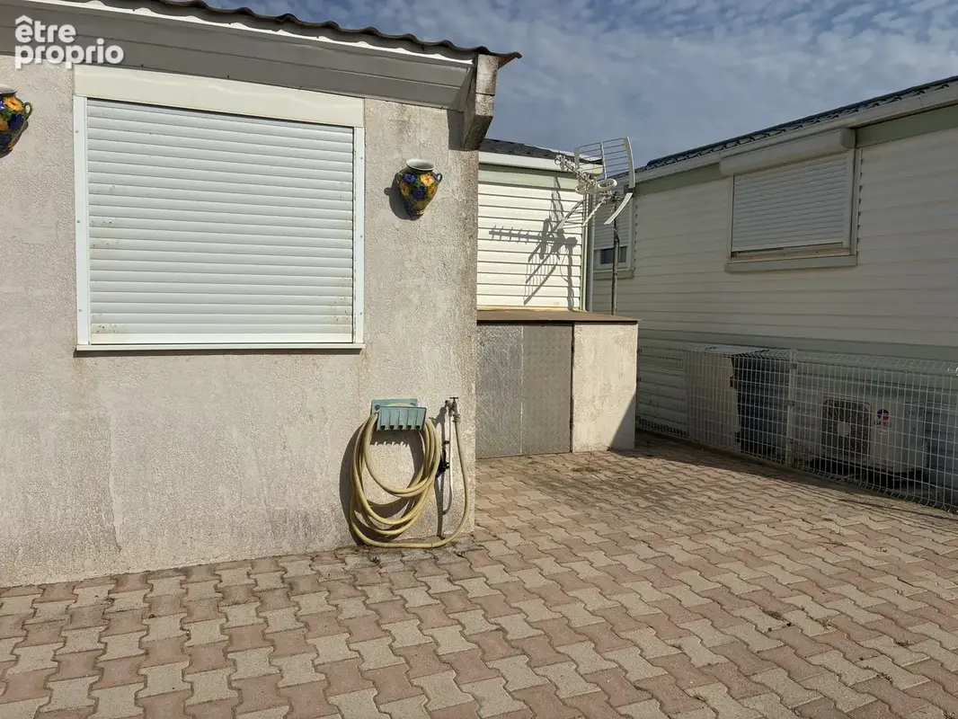 GRUISSAN LES AYGUADES Parcelle de 90 m2 + Mobil-home - photo 2