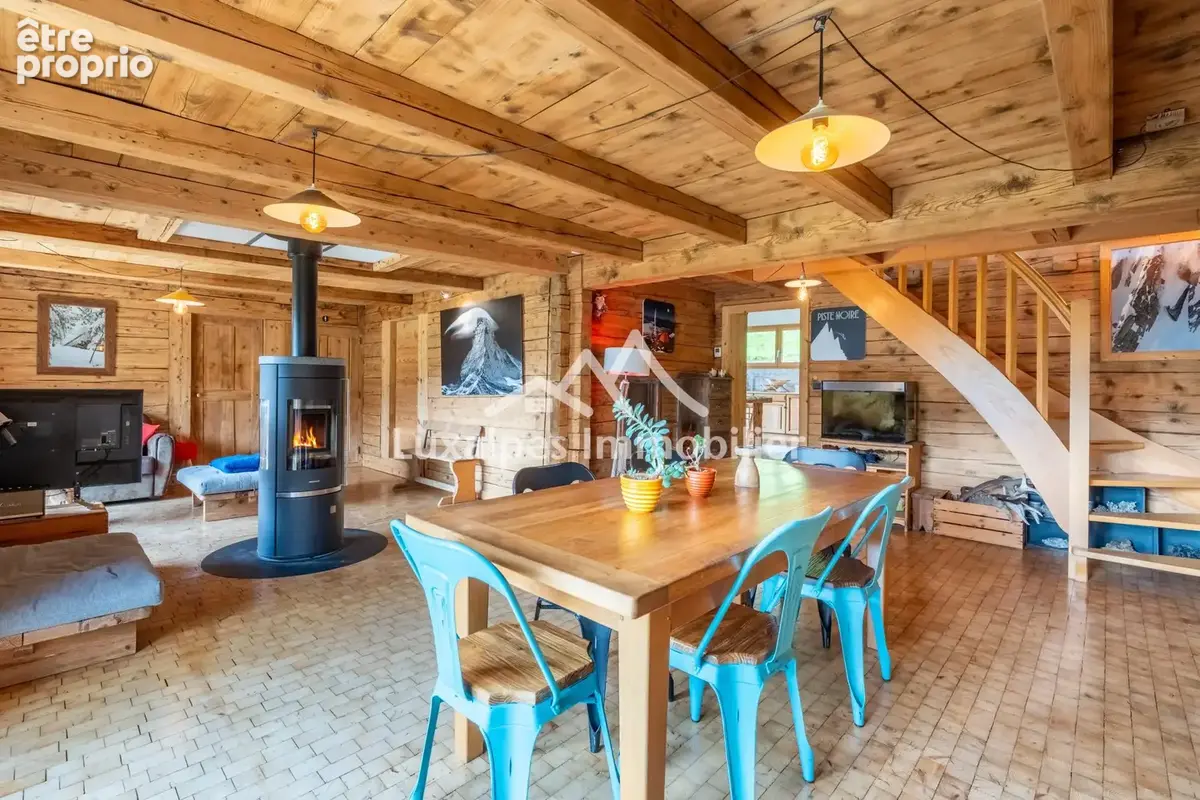 Maison 260 m² à Les Villards-Sur-Thones  - photo 2