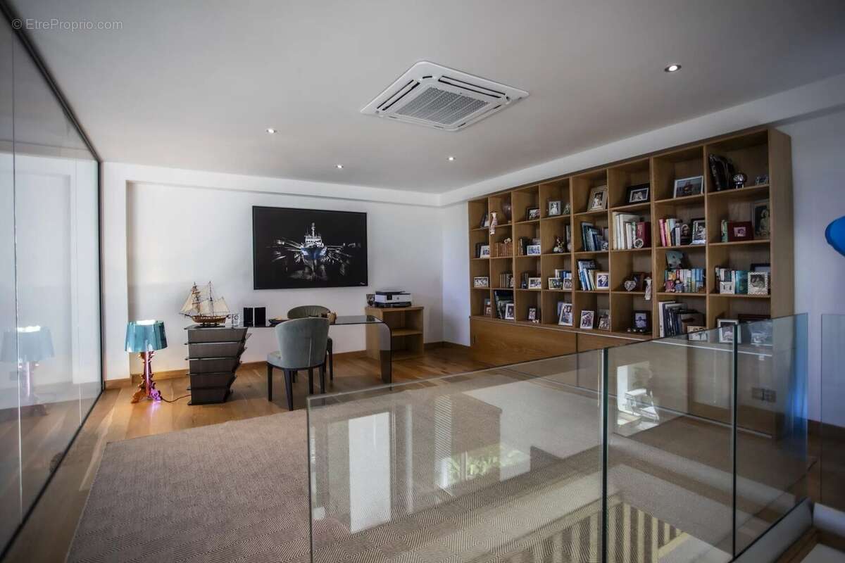 Maison à SAINT-MARTIN-DE-VALGALGUES