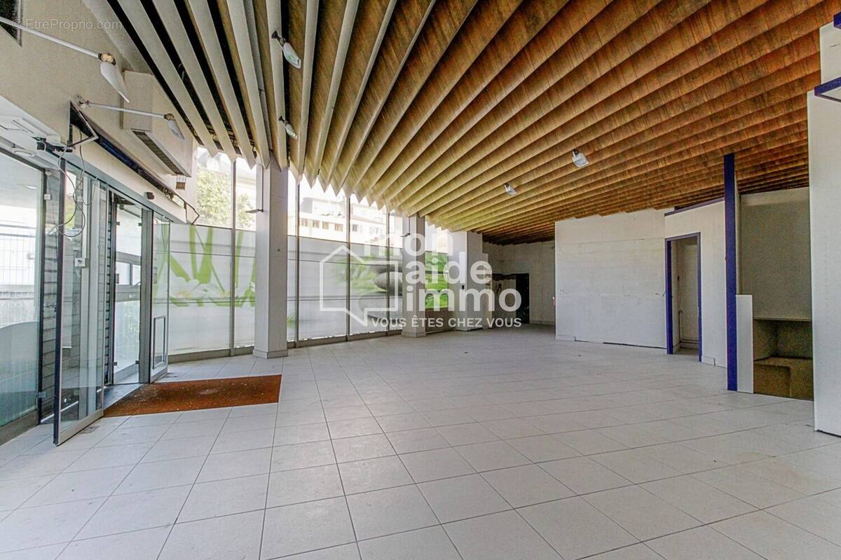 Commerce à MONT-DE-MARSAN