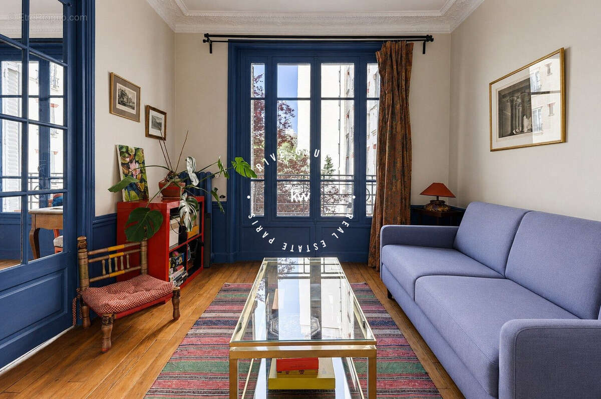 Appartement à PARIS-14E