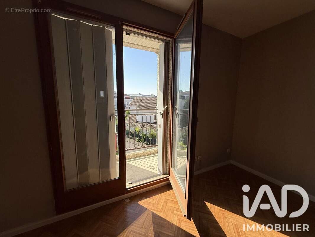 Appartement 58 m² à Montereau-Fault-Yonne  - photo 7