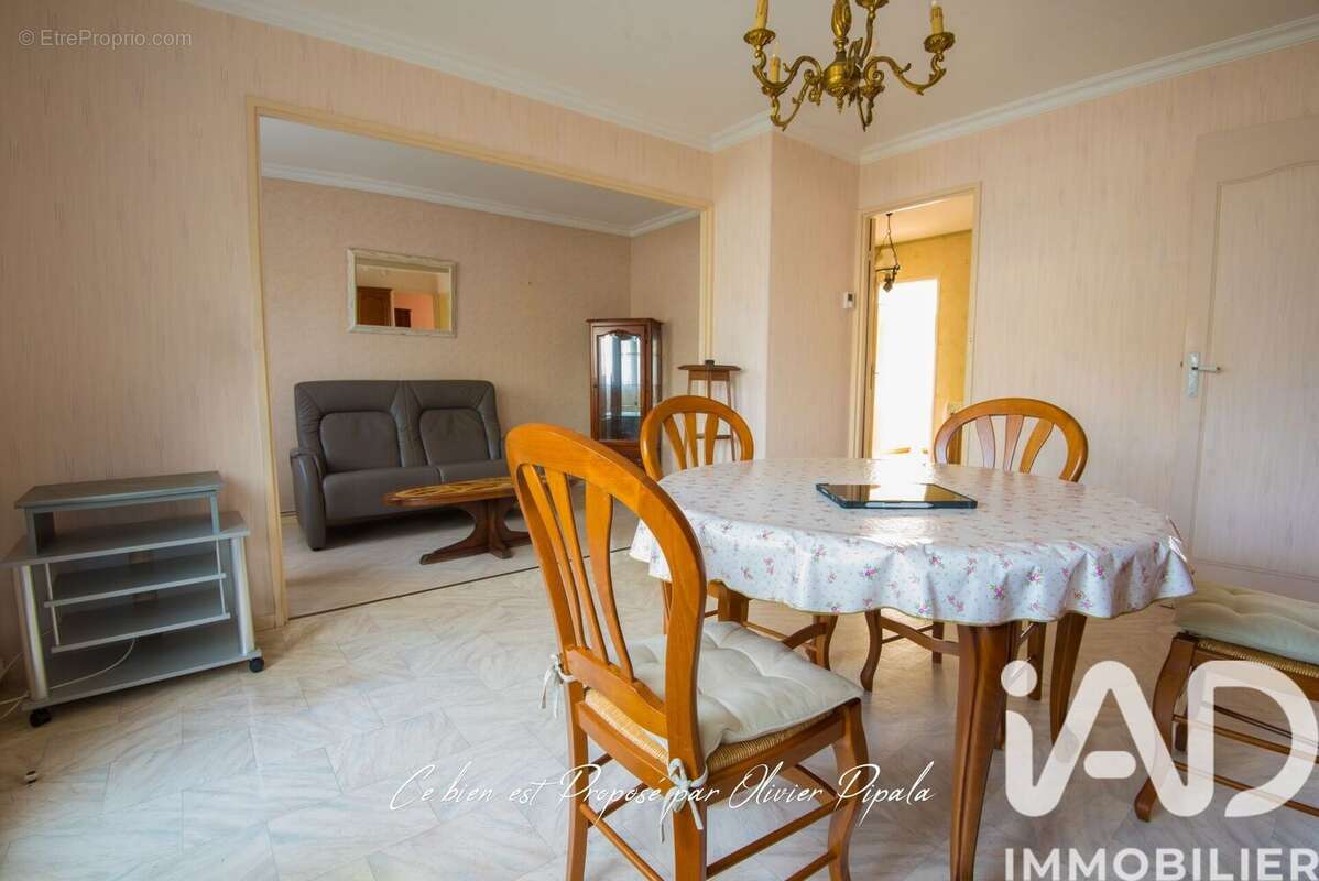 Photo 2 - Maison à TRELAZE