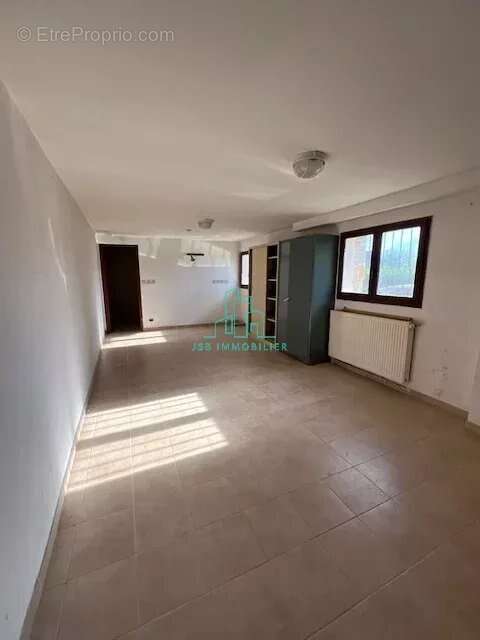 Maison à CHALLES-LES-EAUX