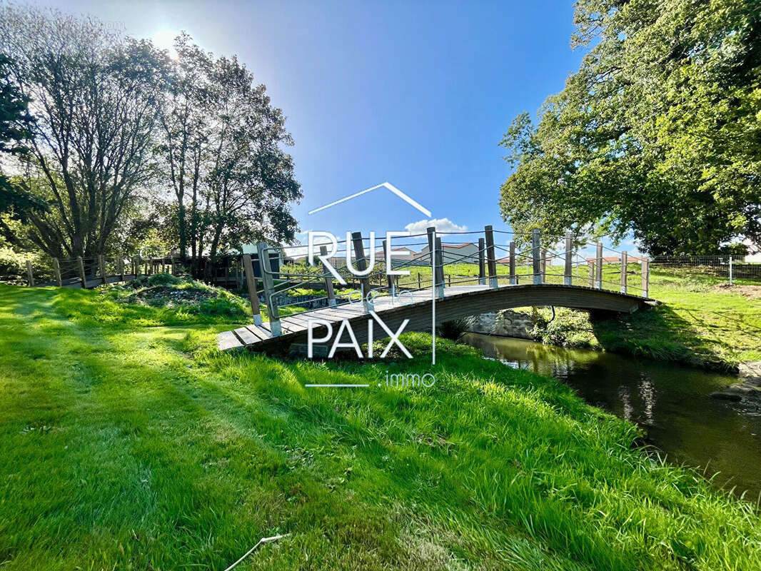 Maison Parthenay - 211.22 m2 - 4327m² terrain - photo 4