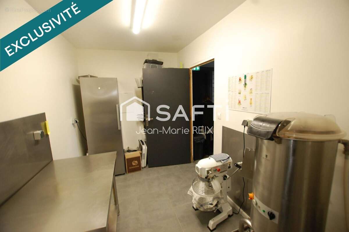 Photo 9 - Commerce à ETAULIERS