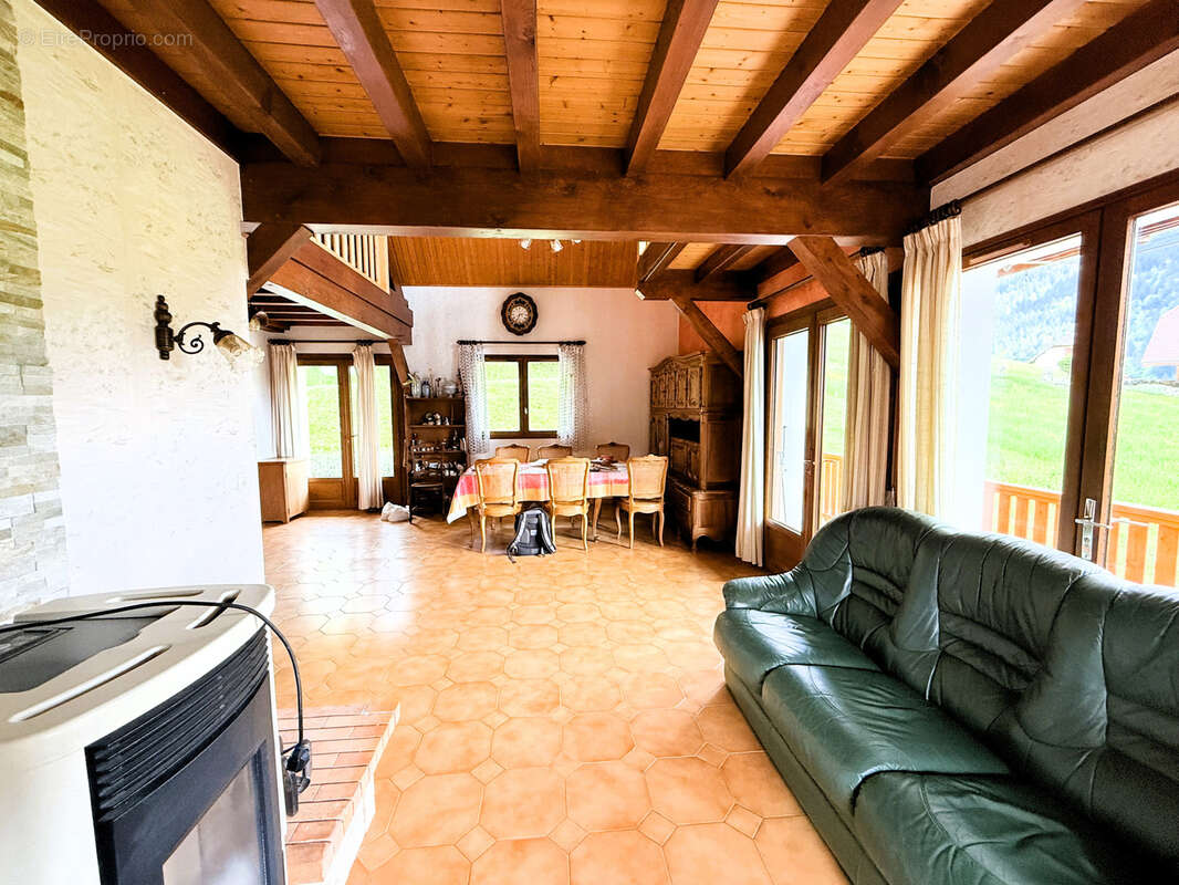 Maison à SAINT-PIERRE-DE-CHARTREUSE