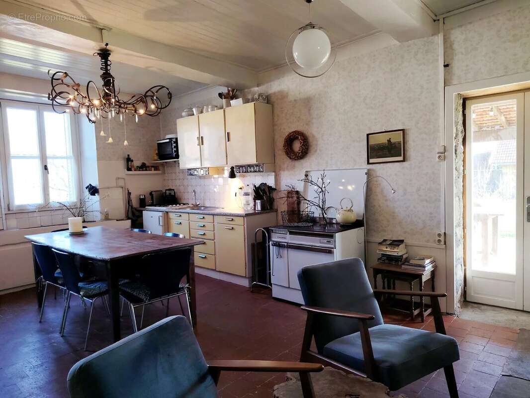 Maison à COIFFY-LE-HAUT