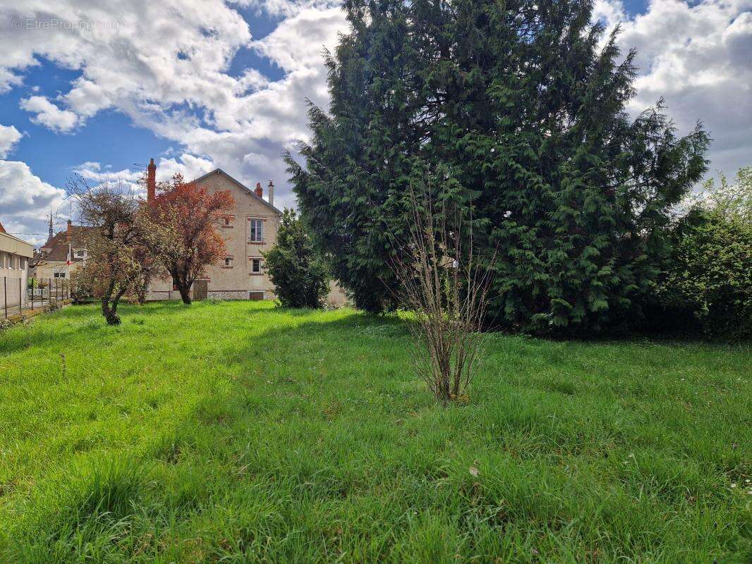 Maison à SELLES-SUR-CHER
