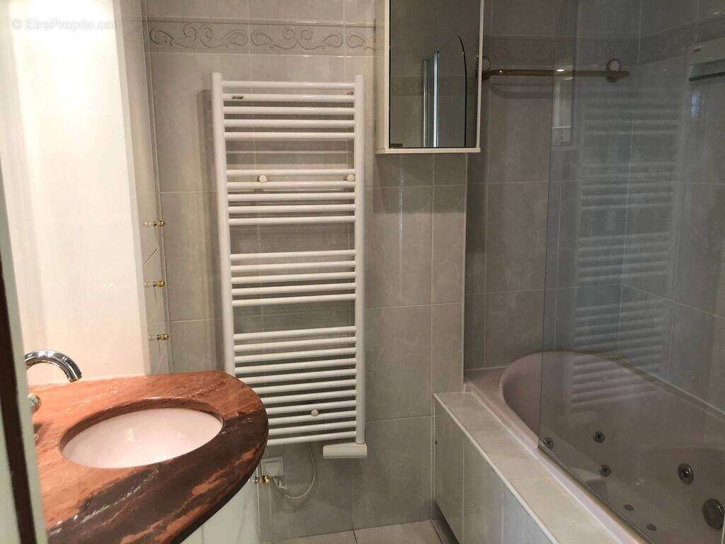 Appartement à DIVONNE-LES-BAINS