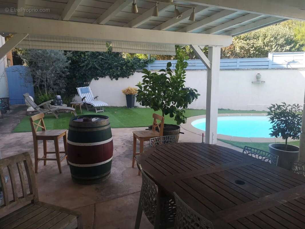 Maison à SAINT-JUERY