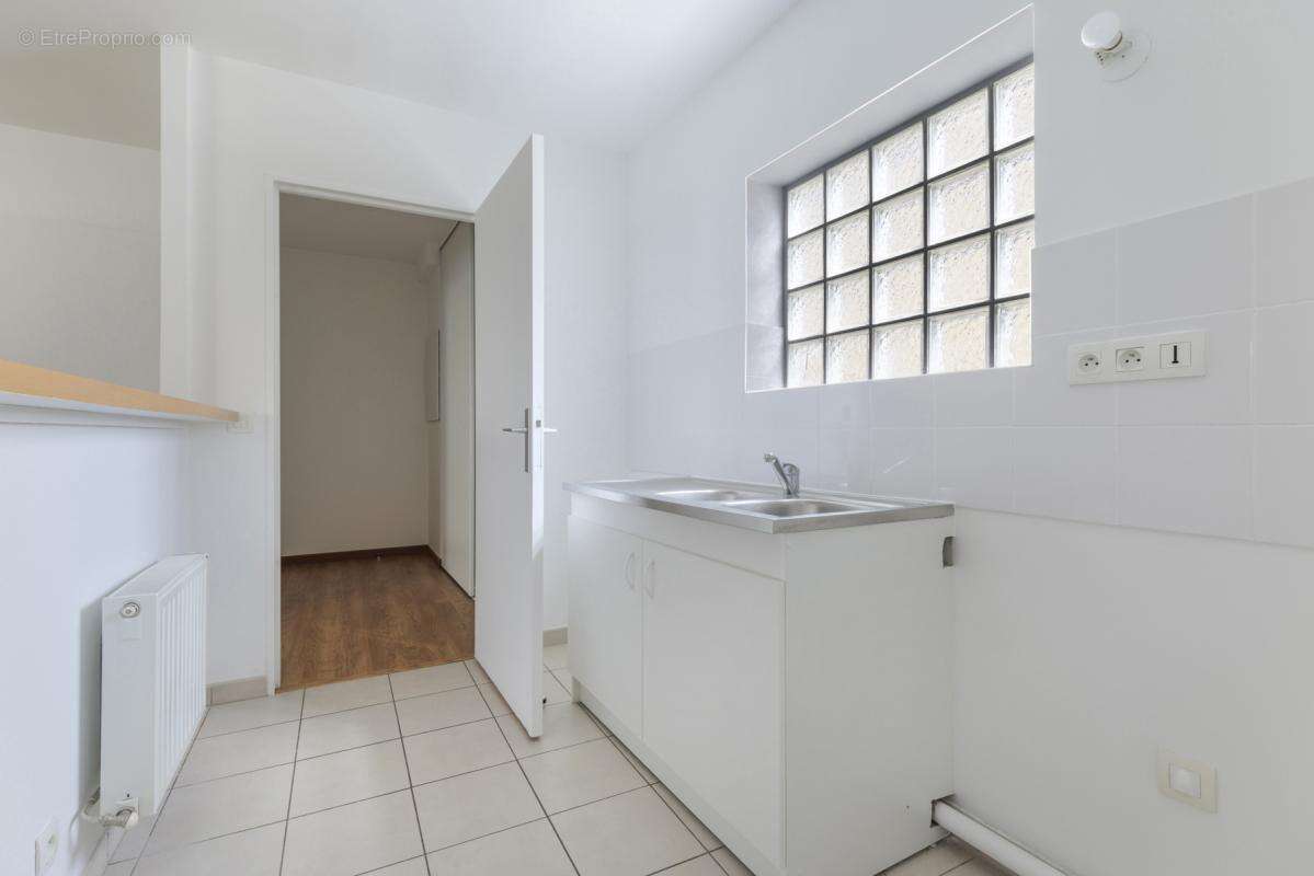 Appartement à LEVALLOIS-PERRET