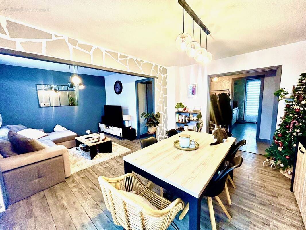 Appartement à BOURG-LES-VALENCE