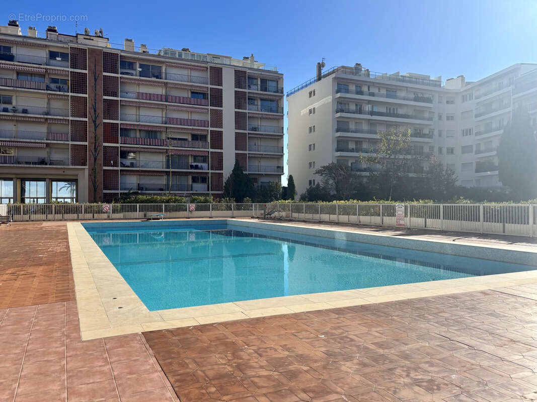 Appartement à ROQUEBRUNE-CAP-MARTIN