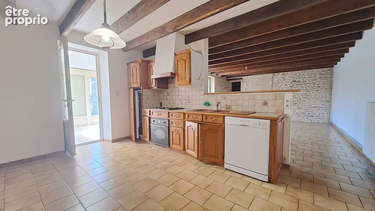 Maison 6 pièces 147 m² à vendre à Ardin (79160) - photo 9