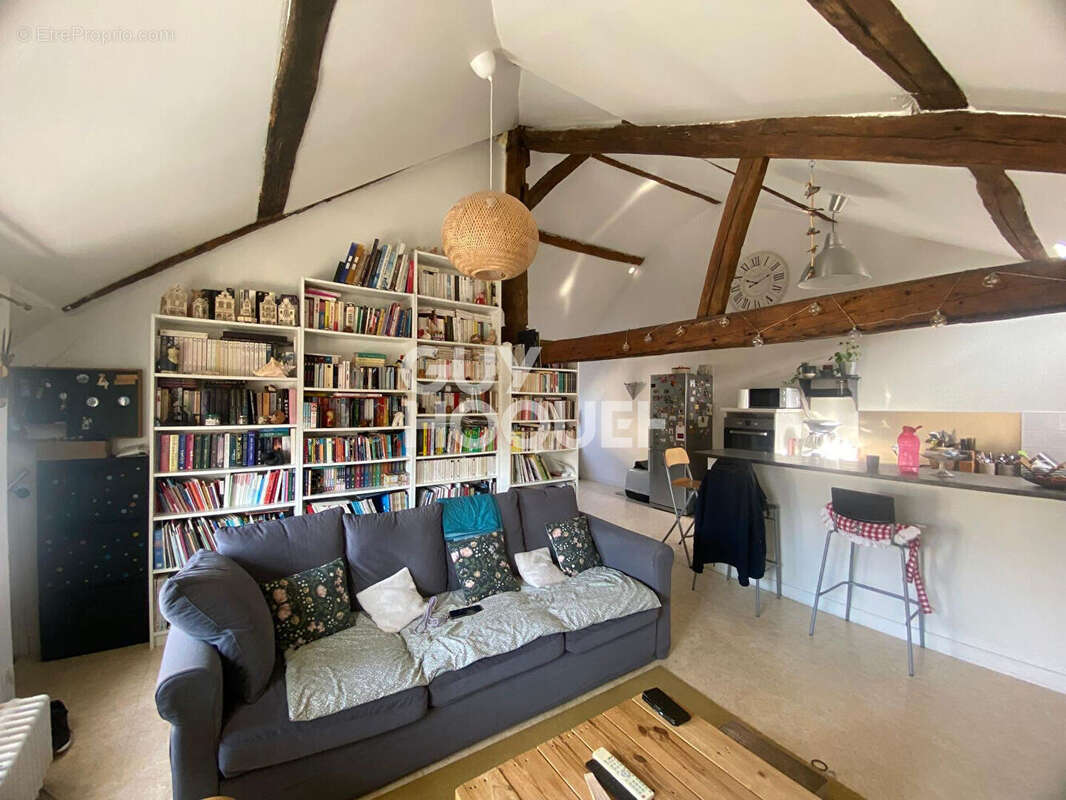 Appartement à IVRY-LA-BATAILLE