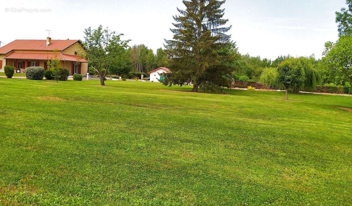 Maison à DAUMAZAN-SUR-ARIZE