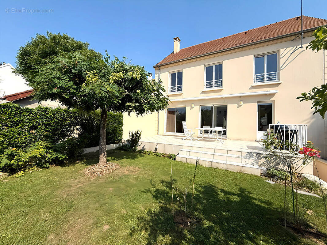 Maison à JOUY-EN-JOSAS