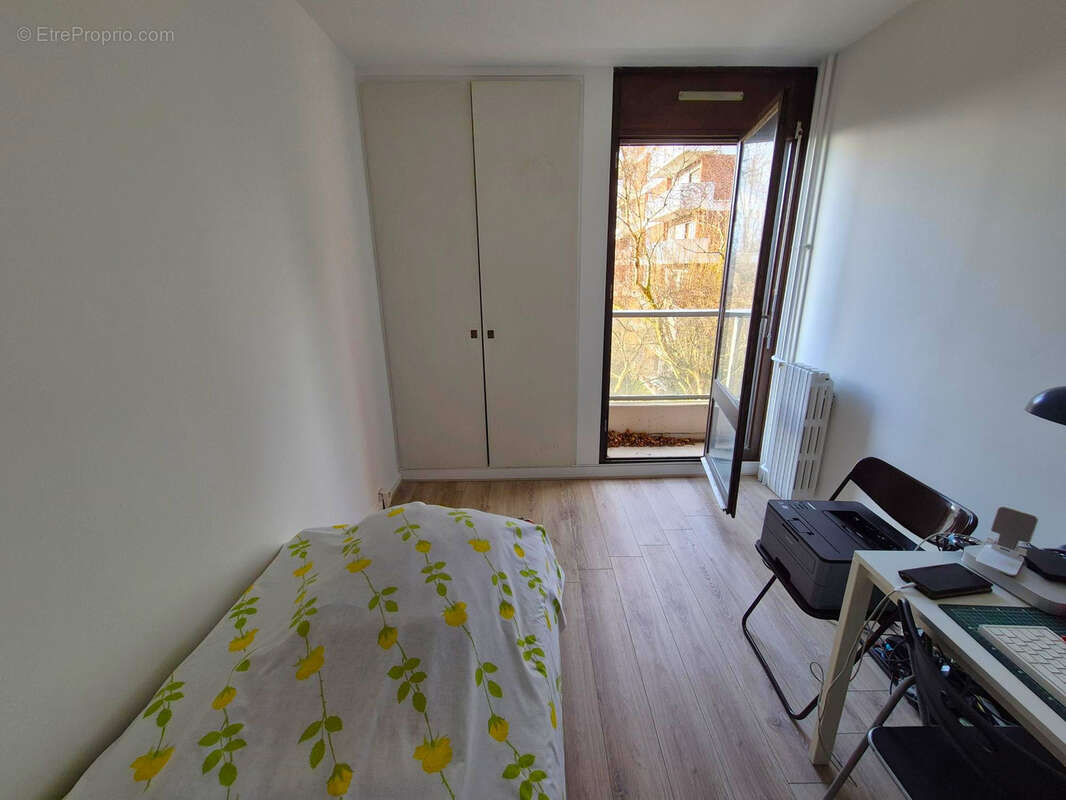 Appartement à JOUY-EN-JOSAS