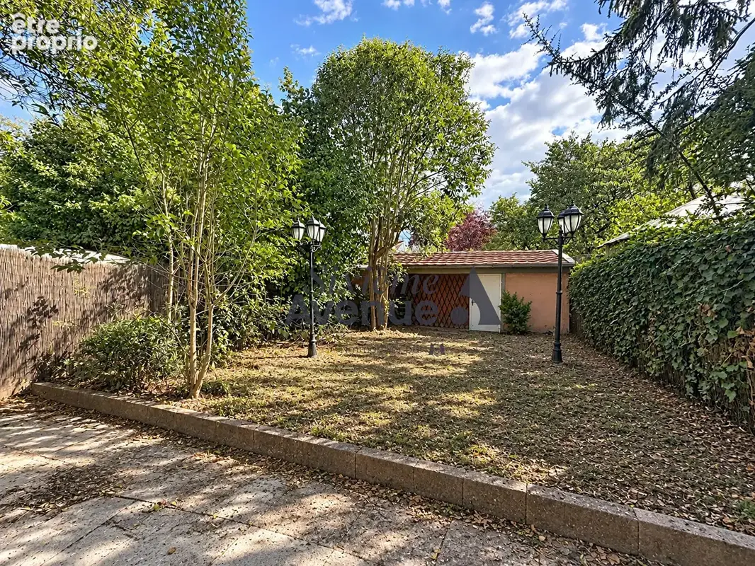 Maison 4 pièces avec jardin - photo 2