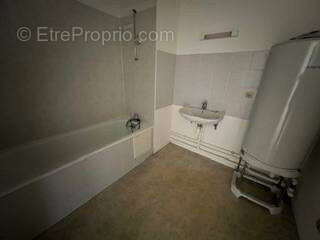 Appartement à EPERNON