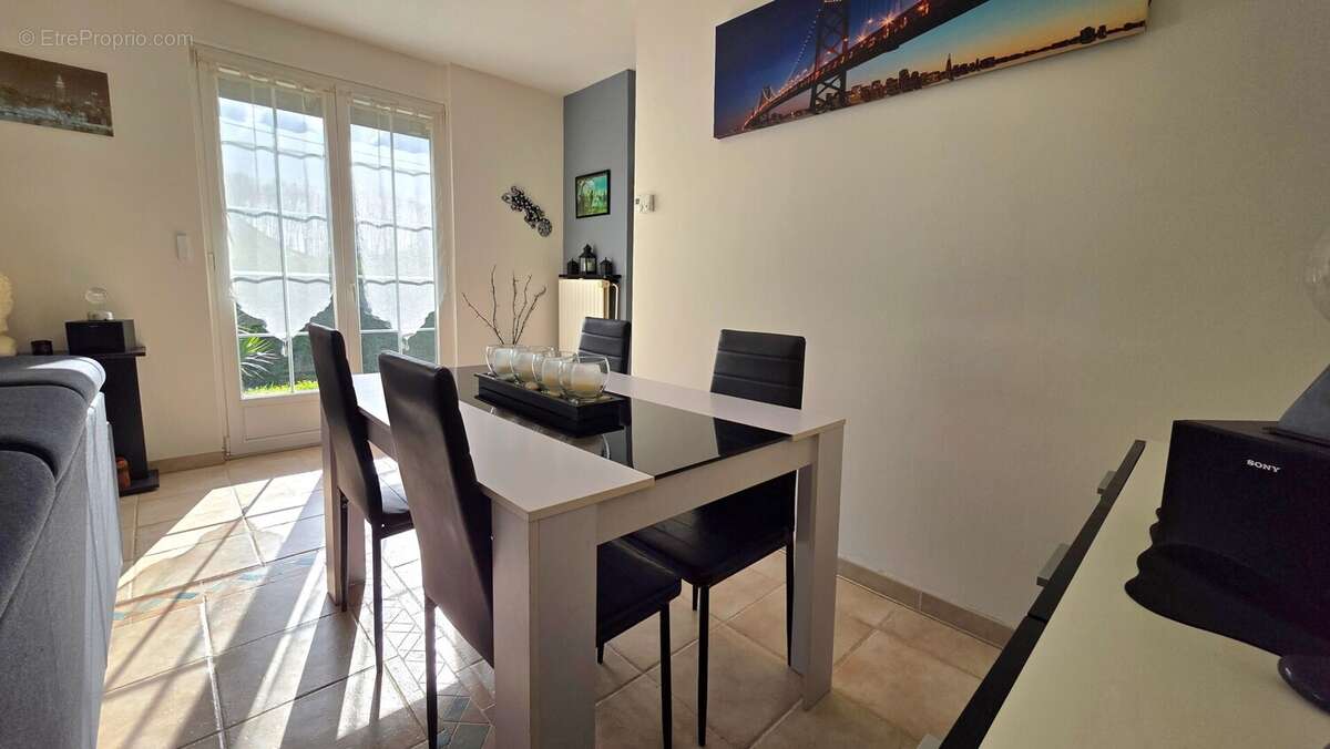 Maison à BAUDRIERES