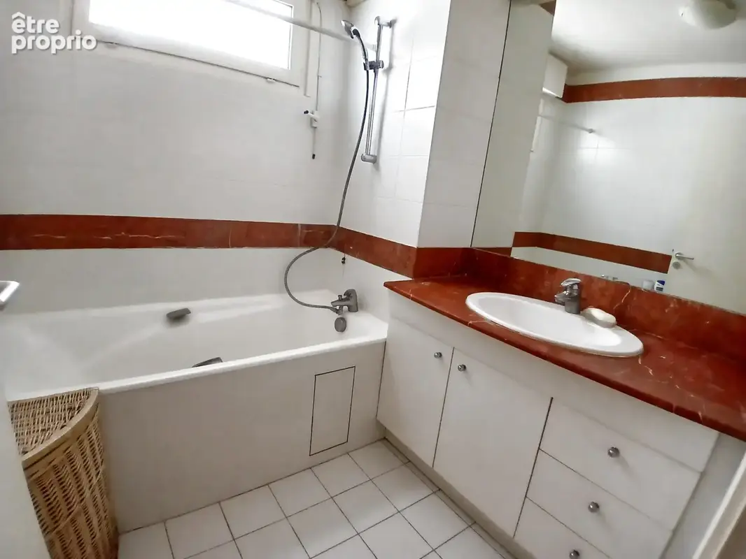 Picpus: appartement familial 93 m2, 3 balcons, parking et cave - photo 8