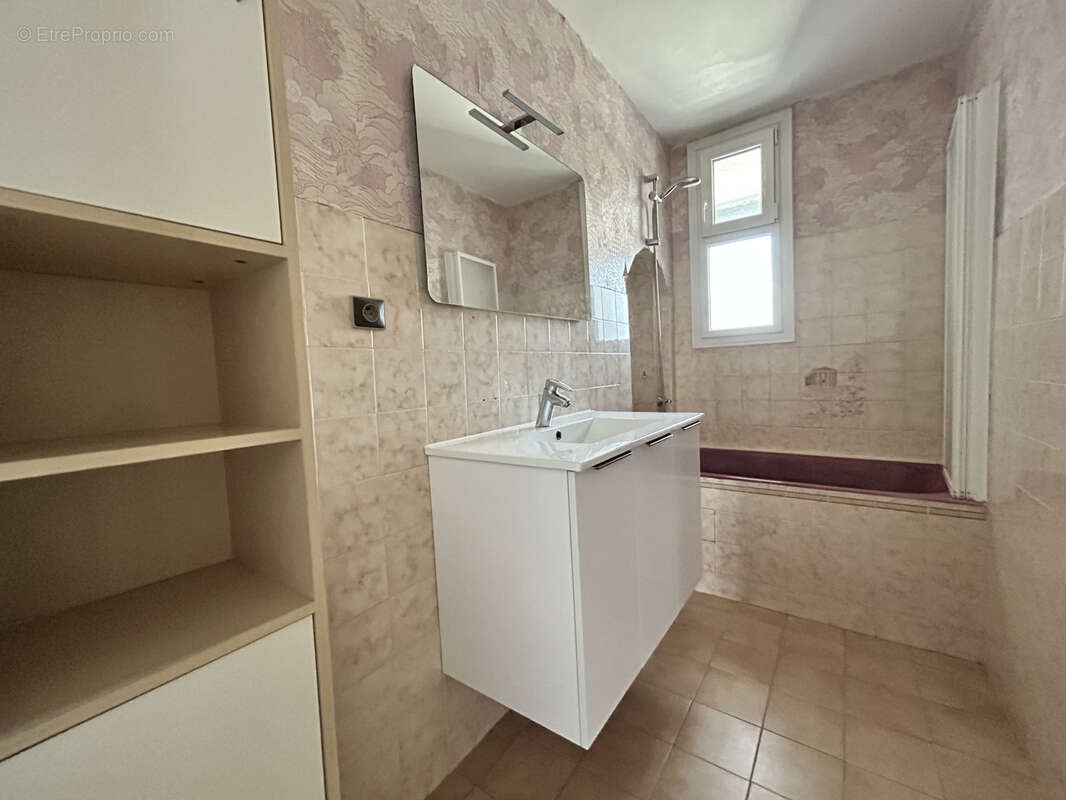 Appartement à MARSEILLE-9E