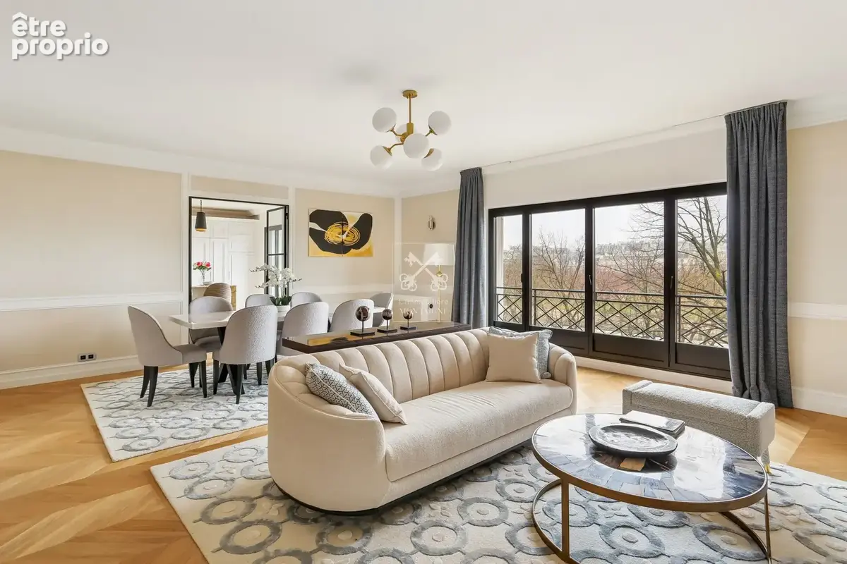 Appartement à PARIS-7E