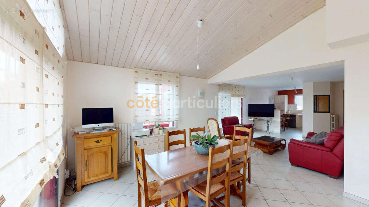 Maison à MORTAGNE-SUR-SEVRE