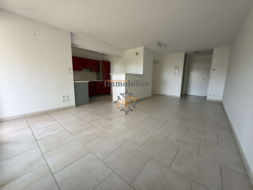 Vente appartement avec ascenseur et garage Saint  Affrique - photo 4
