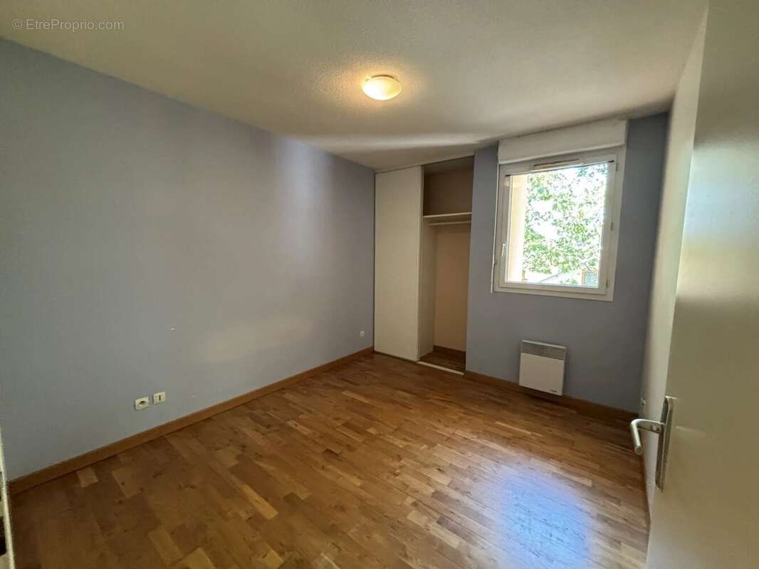 BUSCA,  T3 de 60m² avec balcon , cave et parking - photo 5