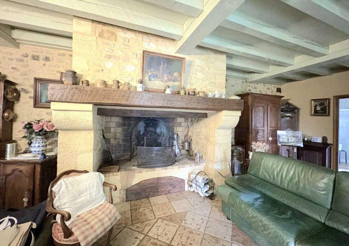 Maison à SALLES-DE-BELVES