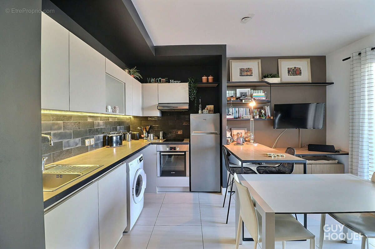 Appartement à CASTELNAU-LE-LEZ
