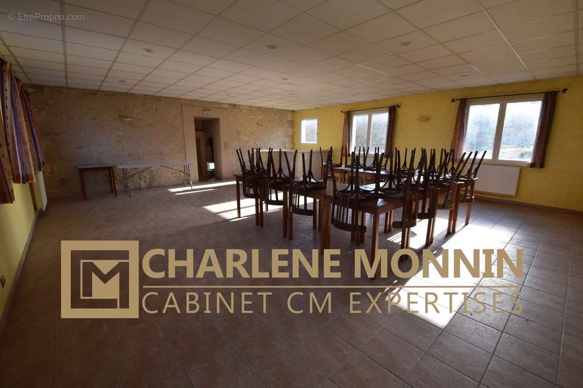 Maison à SAINT-ASTIER