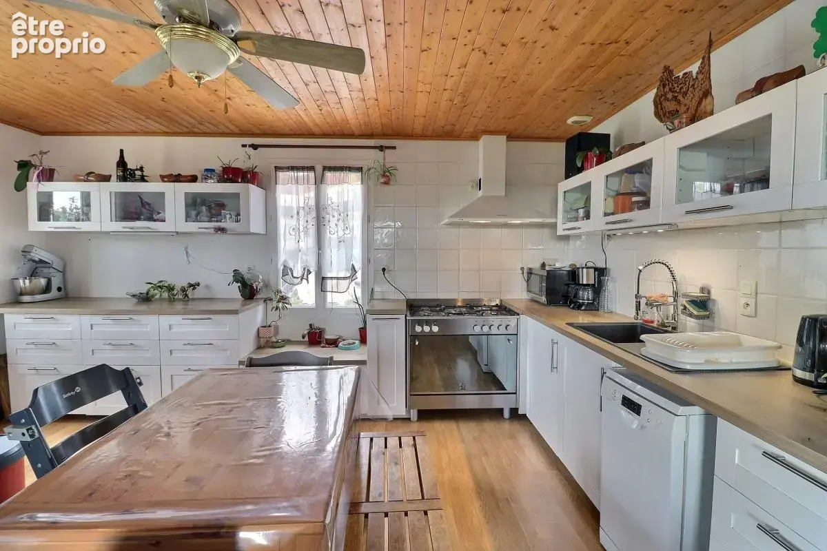 Ensemble immobilier avec 7 logements, bar et salle de réception (73240) - photo 19