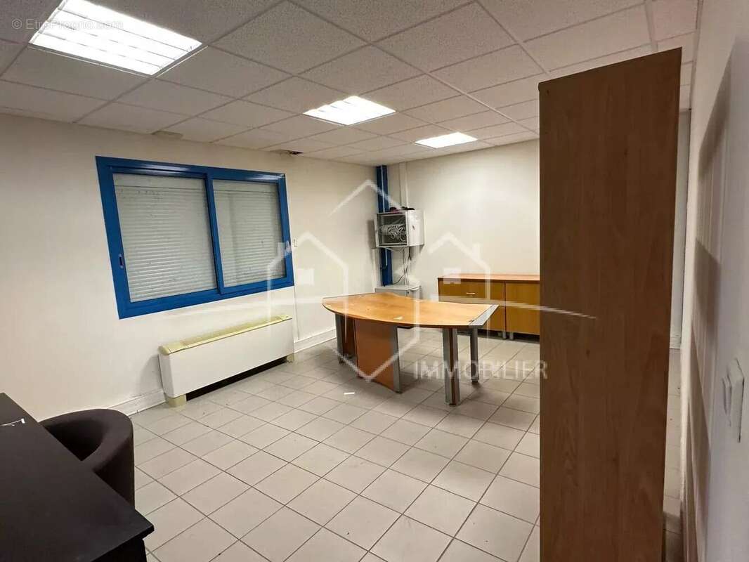 Commerce à BEAUREPAIRE