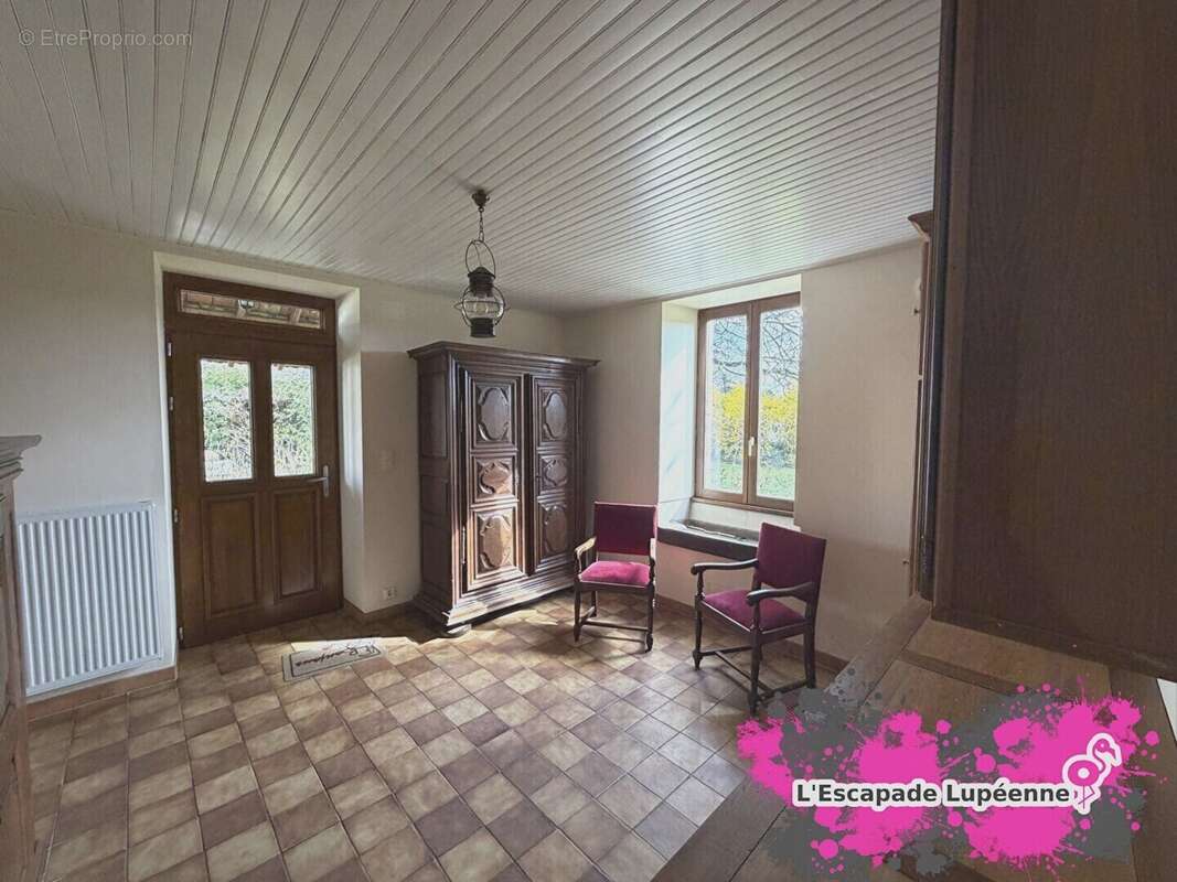 Maison à SAINT-LOUP-SUR-SEMOUSE