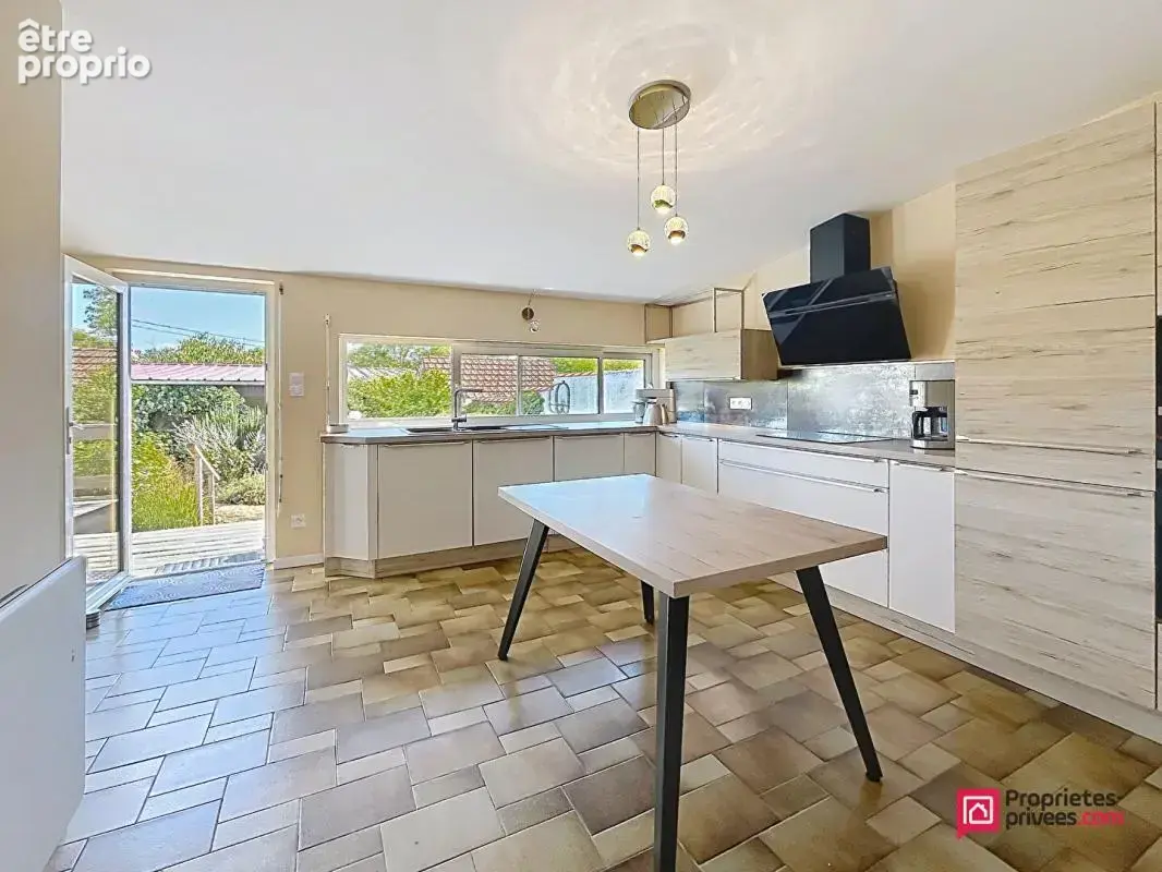 La rochelle - maison de plain-pied - jardin et dependance/atelier de 46 m² - photo 4