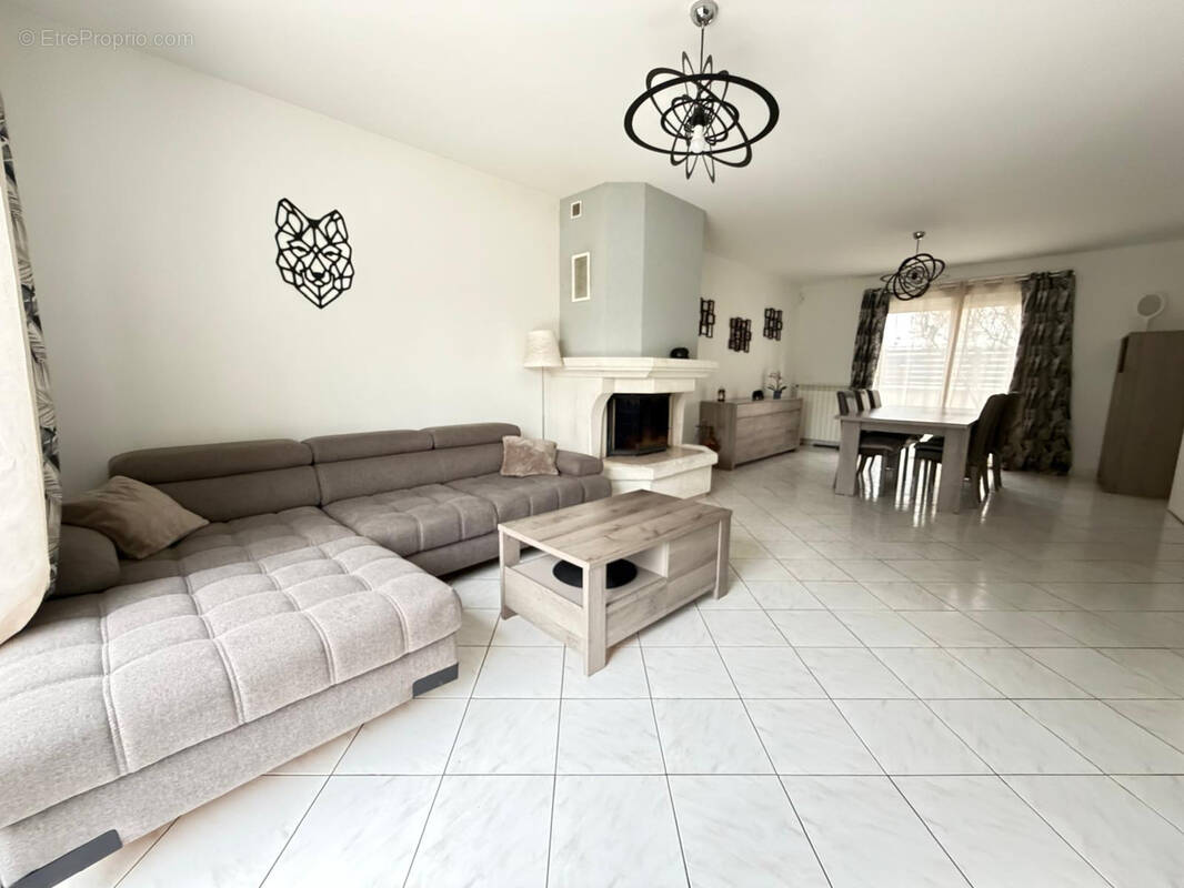 Maison à MITRY-MORY