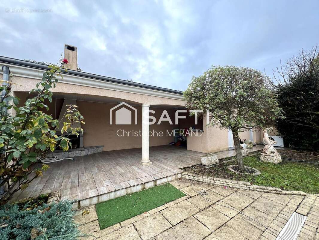 Photo 8 - Maison à DANGE-SAINT-ROMAIN