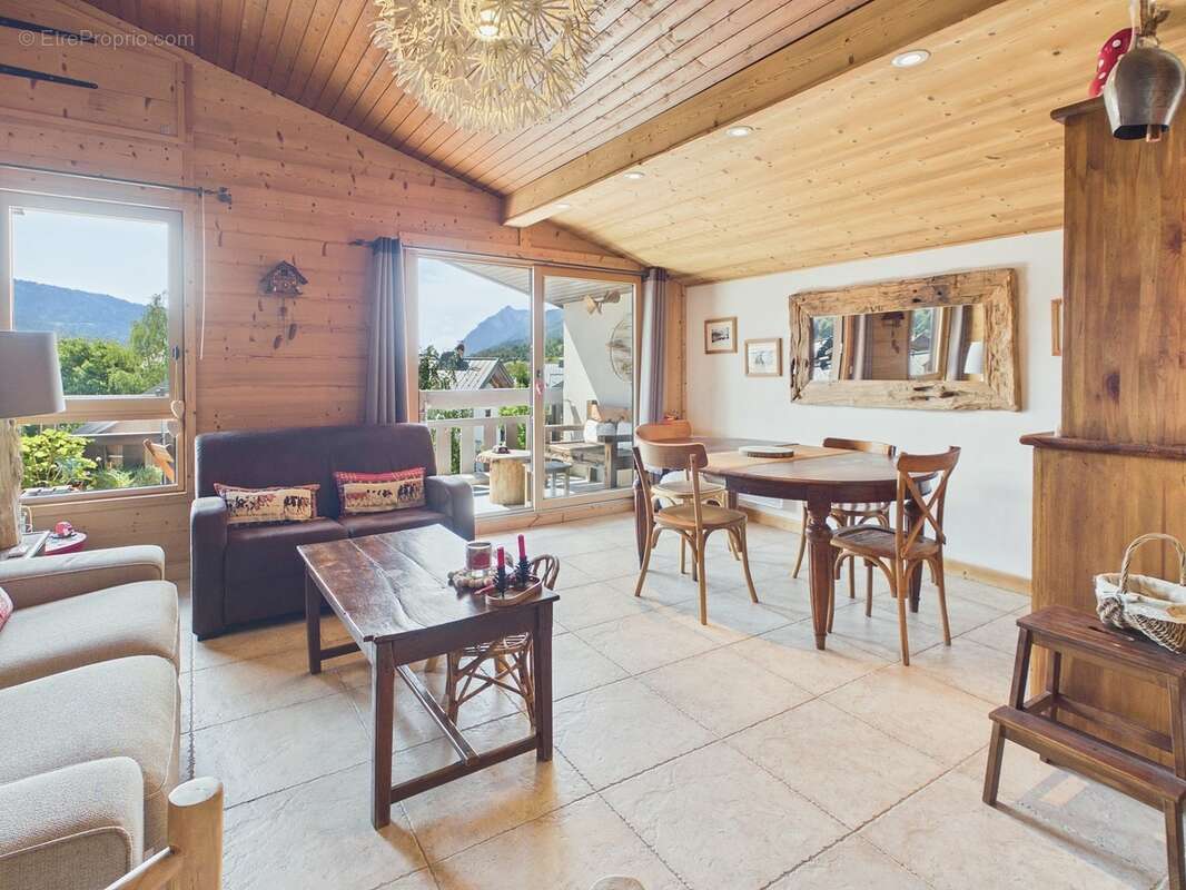 Haute Savoie (74), à vendre SAMOENS - Domaine skiable Grand Massif - Appartement T4 duplex - photo 4