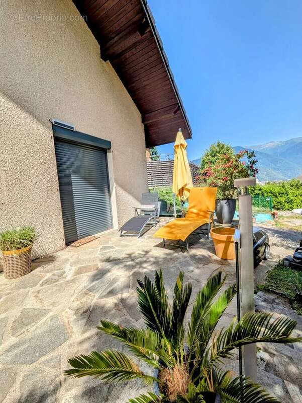 Maison à GILLY-SUR-ISERE