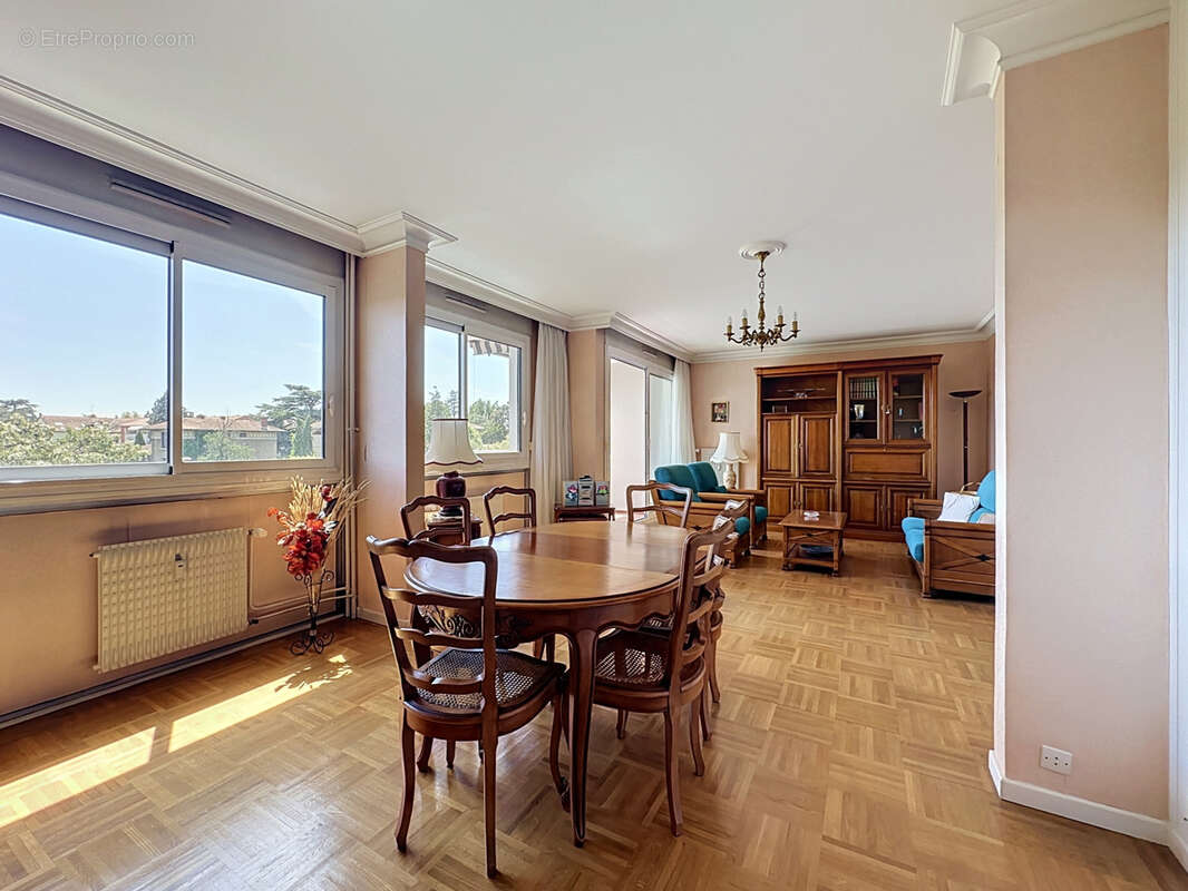 Appartement à LYON-5E