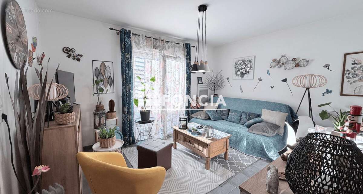Appartement à COGOLIN