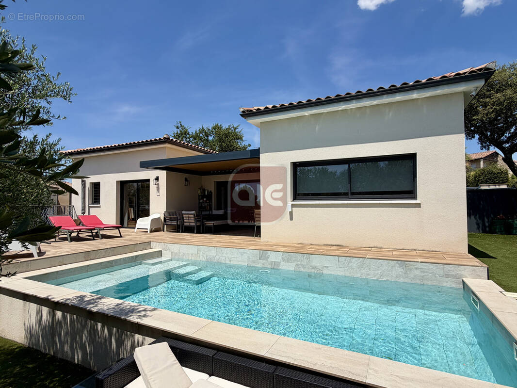 BEAULIEU: Superbe villa contemporaine T4 de plain-pied de plus de 110 m2 - photo 1