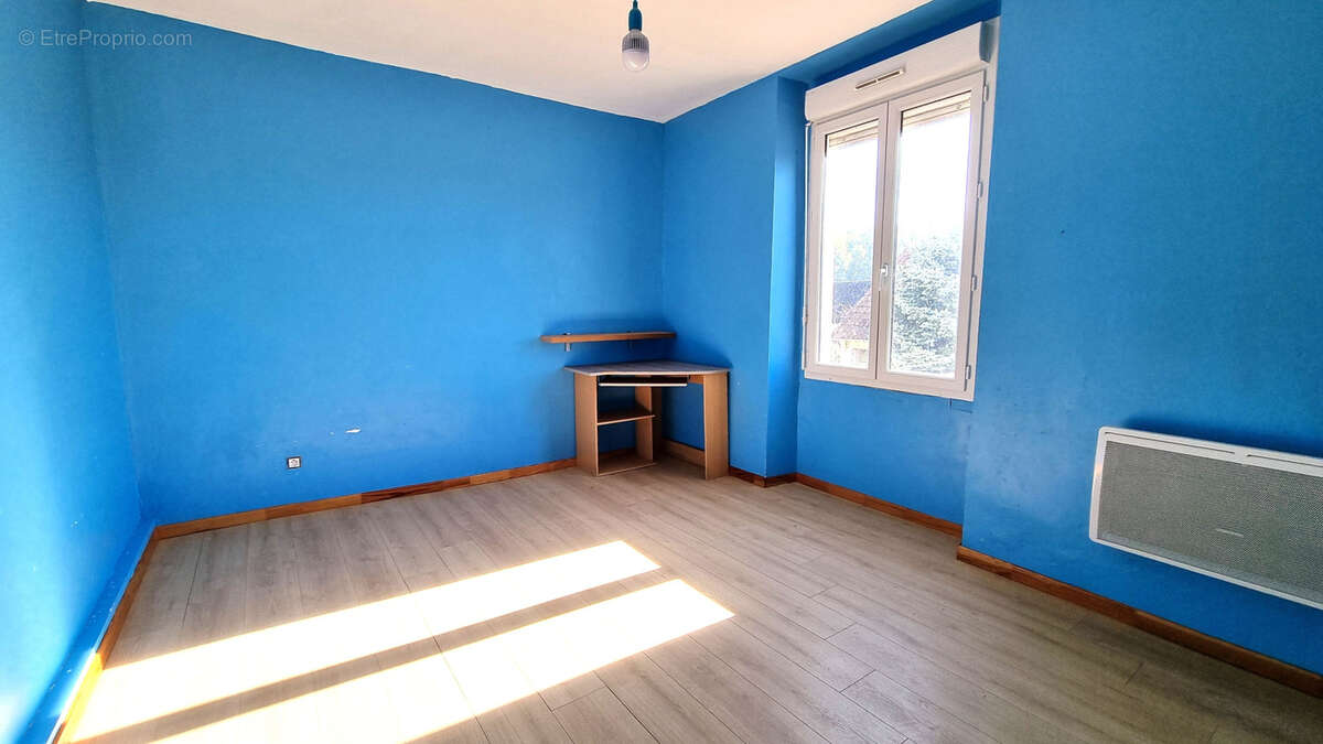 Maison à CHATENAY-SUR-SEINE